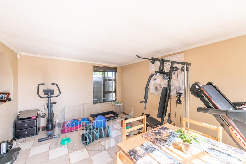 3 Bedroom Property for Sale in Brandwag Western Cape